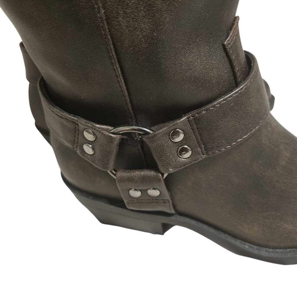NEW-never worn- Women’s brown boots-size 8.5 - Time and Tru -half zipper - Picture 4 of 9